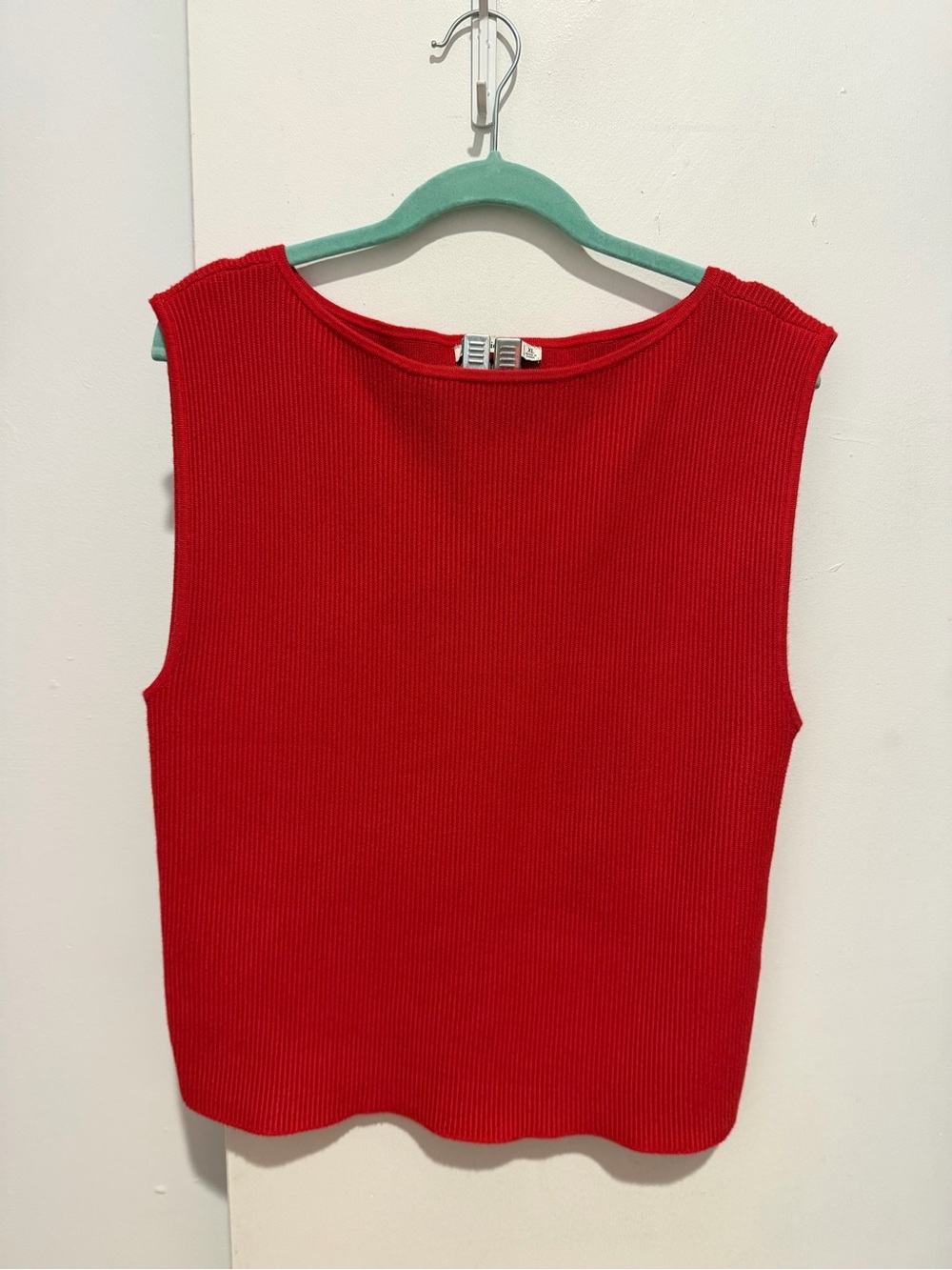 Abercrombie & Fitch Red Ribbed Slash Neck Tank